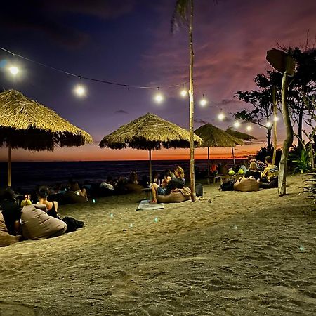 Uma Pantai Seseh Hotel Canggu Buitenkant foto
