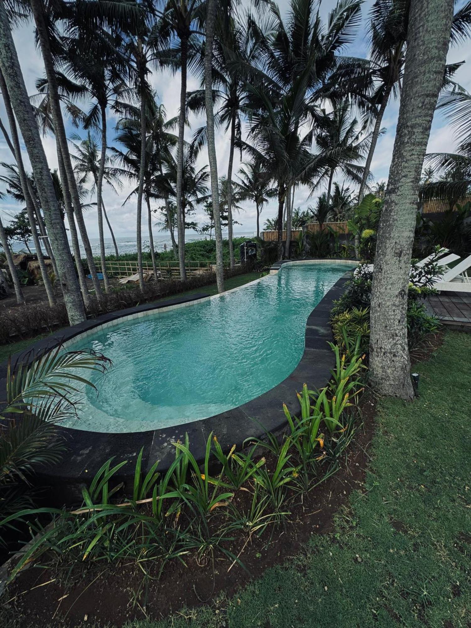 Uma Pantai Seseh Hotel Canggu Buitenkant foto